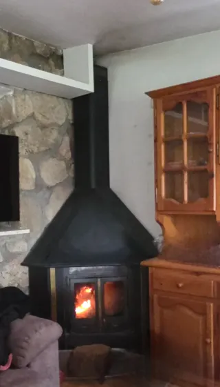 Chimenea de leña rinconera