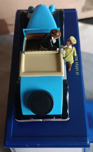 Tintin Coche 1/43 68 Descapotable Loto azul