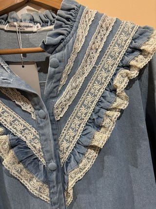 Vestido vaquero con encaje