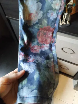 Pantalón  mujer Zara Estampado Flores Skinny T 38