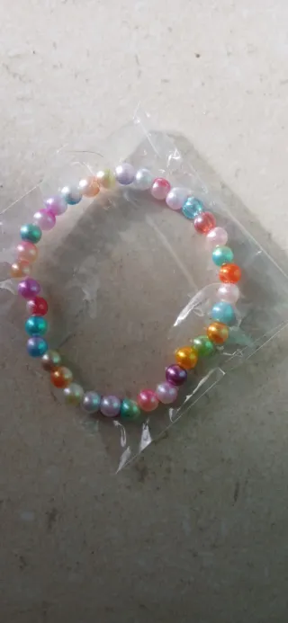 Pulseiras feitas à mão