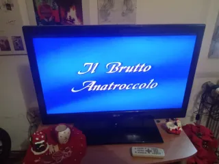 VHS Il Brutto Anatroccolo & Bugs Bunny