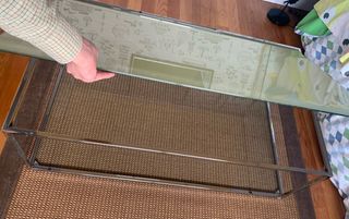 Mesa auxiliar acero y cristal verde