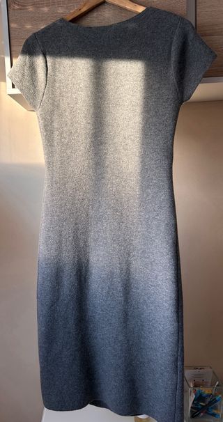 Vestido midi gris Zara