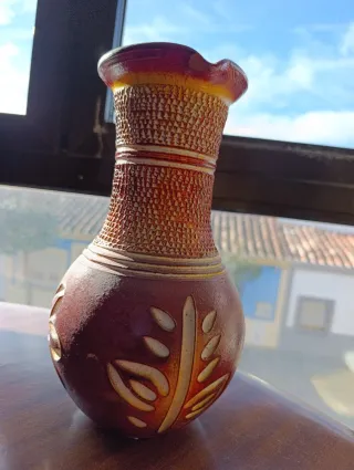 Jarrón decorativo de cerámica