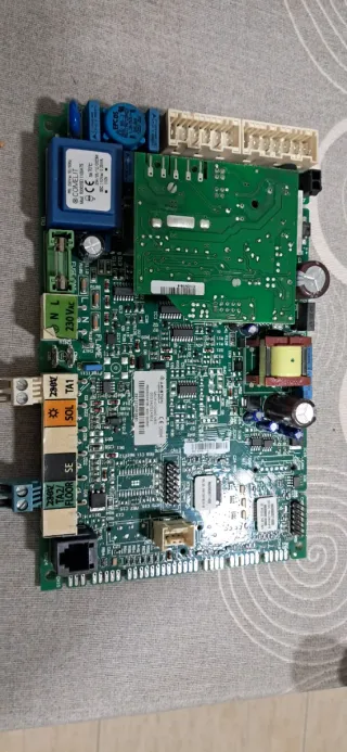 Placa Electrónica Caldera Ariston
