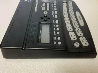 Caja de Ritmos Zoom RT-223 RhythmTrak