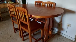 Mesa comedor y 4 sillas madera