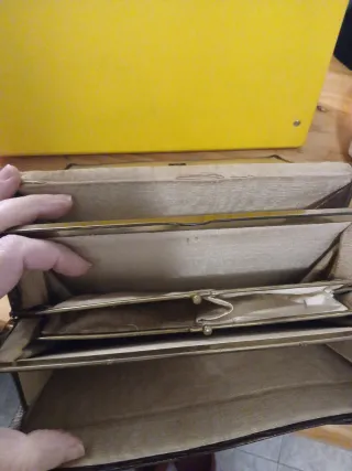 Bolso de piel vintage años 20