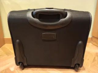 URGE Maleta / Trolley ejecutivo color negro 3 bols