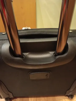 URGE Maleta / Trolley ejecutivo color negro 3 bols