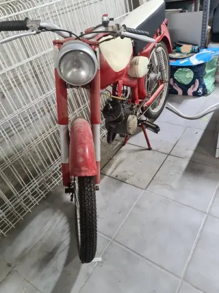 Ciclomotor restaurado