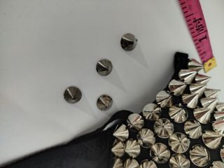 Sujetador Goth/Punk con Pinchos Plateados