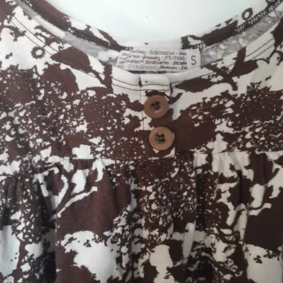 Top alças Stradivarius com laço e botões