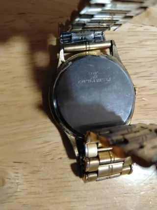 Reloj Lotus Quartz Dorado