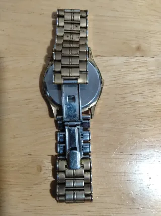 Reloj Lotus Quartz Dorado