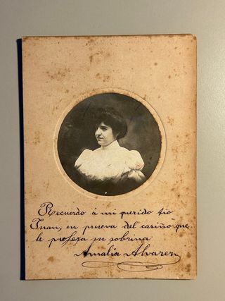 Fotografía antigua mujer con dedicatoria