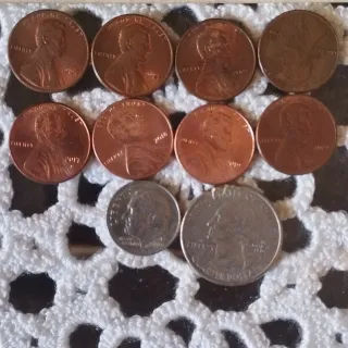 3 Billetes de 1 Dólar EEUU y Monedas