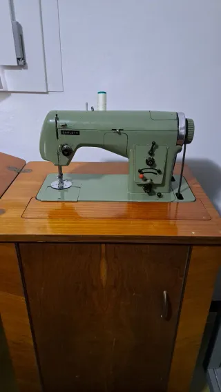 Macchina da cucire Borletti