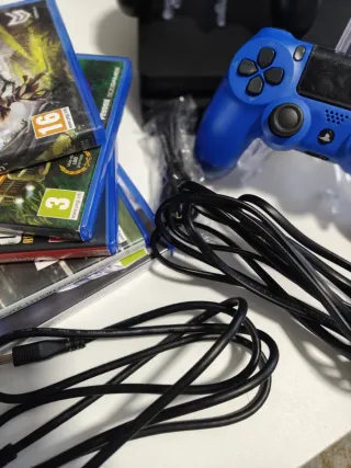 PS4 1Tb + 2 Mandos + 5 Juegos