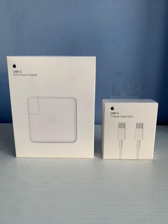 Adaptador USB-C 61W y Cable Carga 240W Apple