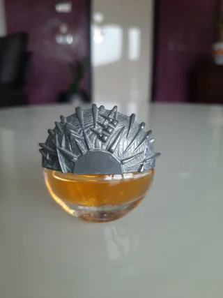 Miniatura profumo con tappo artistico