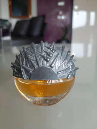 Miniatura profumo con tappo artistico