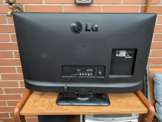 Televisor LG 30" Negro
