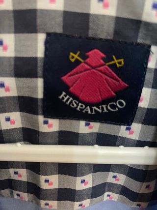 Camisa Hispánico azul con detalle rosa