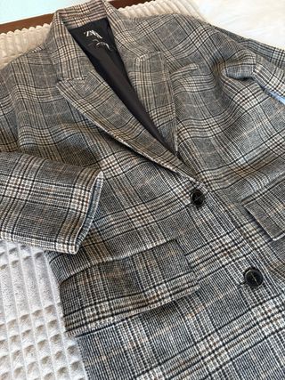Abrigo cuadros oversize Zara vintage