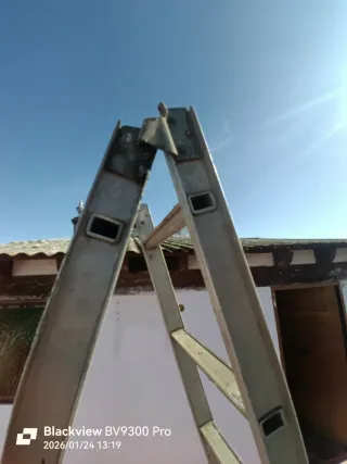 Escalera doble 9 peldaños tijera y recta