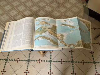 Enciclopedia 5 tomos "El mundo en que vivimos"