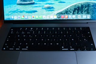 MacBook Pro M1 (2021) | 16 GB RAM | 1 TB SSD