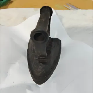 Plancha de hierro antigua