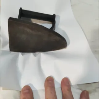 Plancha de hierro antigua