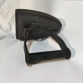 Plancha de hierro antigua