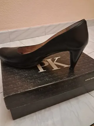 Zapatos de tacón negros talla 40
