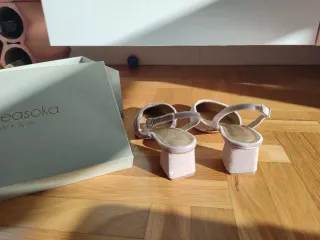 Zapatos marca flordeasoka de terciopelo rosa