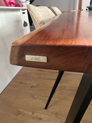 Tavolo Kave Home in Legno e Metallo