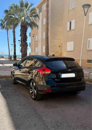 Ford focus SE 2.0 gasolina 218cv negro 2019