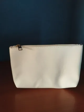 Neceser transparente blanco