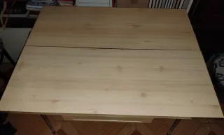 Mesa de cocina antigua madera y metal