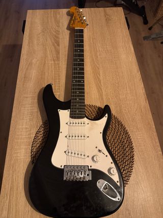 Guitarra Eléctrica Washburn Negra