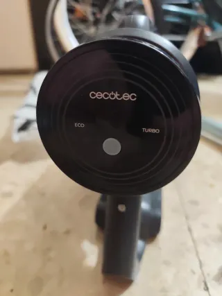 Aspirador de mano y accesorios