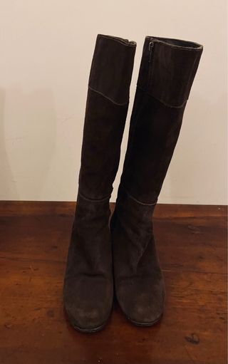 Stivali Max Mara in camoscio marrone