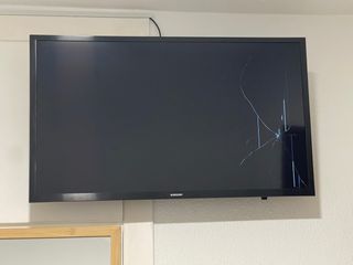 Samsung Smart TV pantalla rota