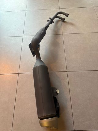 Tubo Escape TMAX 530 Original. Completo