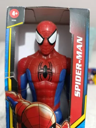 Muñeco Spiderman Titan Hero Series