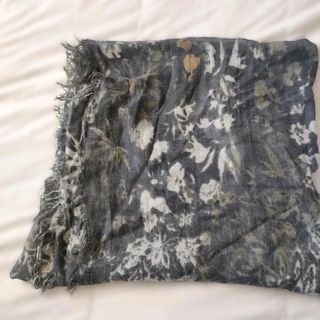 Pañuelo Maxi 100% Algodón Floral Azul y Ocre