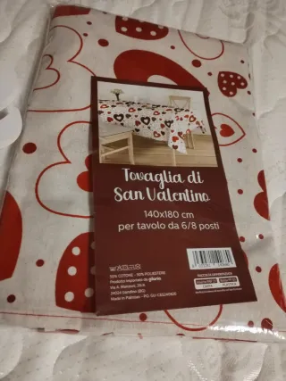 Tovaglia San Valentino 140x180 cm nuova.